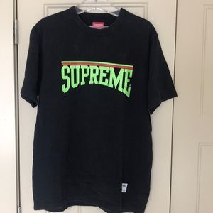 Supreme t shirt